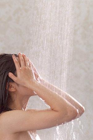 原料問屋ゑびやの厳選された蜂の子